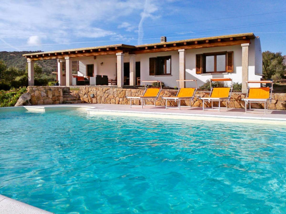 La Sima villa con piscina vista mare San Pantaleo Sardegna Esterno foto